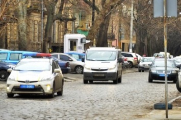 В центре Одессы мужчина пытался покончить с собой (ФОТО)