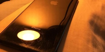 Фотофакт: как выглядит iPhone 7 Plus Jet Black спустя три месяца без чехла