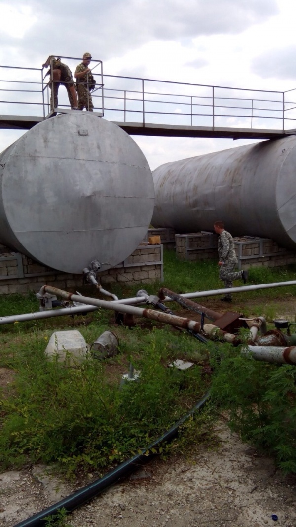 На Луганщине нашли подпольные трубопроводы с перекачанным топливом из России