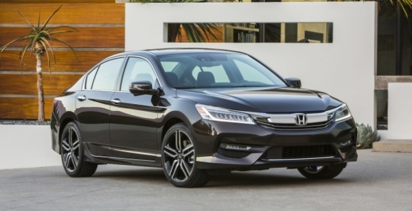 Honda официально представила обновленный Accord