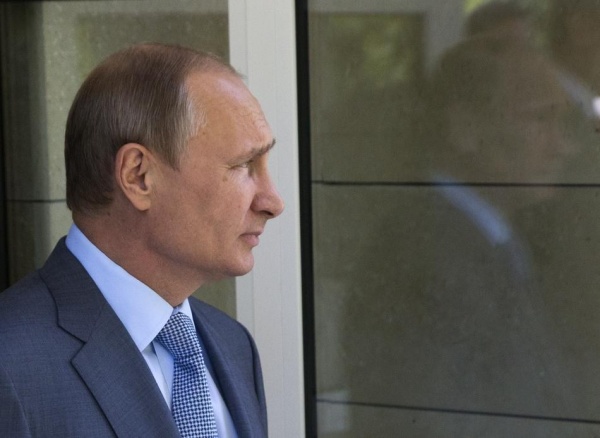 Путин хочет, чтобы Киев согласовал особый статус для Донбасса с боевиками