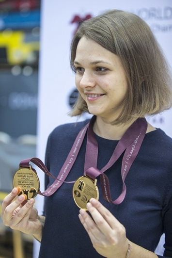 Украинка Музычук отстояла звание чемпионки мира в блице