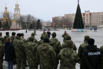 Полиция просит жителей Славянска с пониманием отнестись к повышенным мерам безопасности