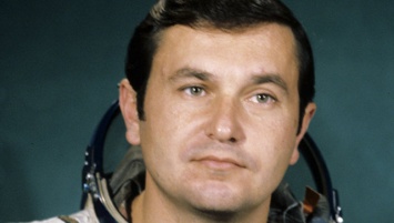 Путин поздравил космонавта Титова с 70-летием