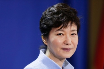 Президент Южной Кореи Пак Кын Хе решила не давать показания в суде