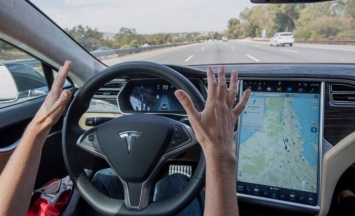 Автопилот Tesla испытали в экстремальных условиях