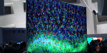 Samsung представила телевизор со сверхярким дисплеем на квантовых точках