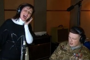 Расслабляться рано: раненый боец АТО обратился к украинцам песней