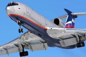 В Якутии самолет совершил экстренную посадку в Мирном