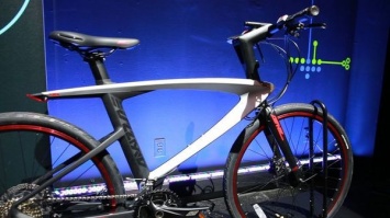 LeEco представил два смарт-велосипеда