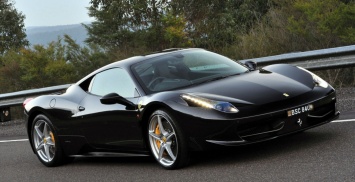 Ferrari укомплектовала 458 Italia мотором V12