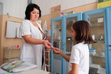 Медпомощь детям! Депутаты Покровска утвердили вакансию медсестры в школах города