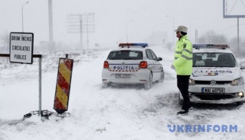 Снежный коллапс в Румынии: к борьбе подключилась армия