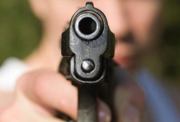В Запорожье вооруженный преступник пытался ограбить магазин