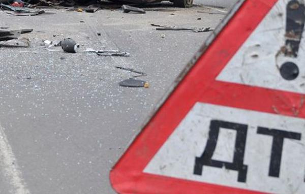 Грузовик с людьми упал в пропасть в Закарпатской области: есть погибший и раненые