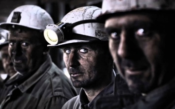На Днепропетровщине шахтерам перечислят регрессные выплаты