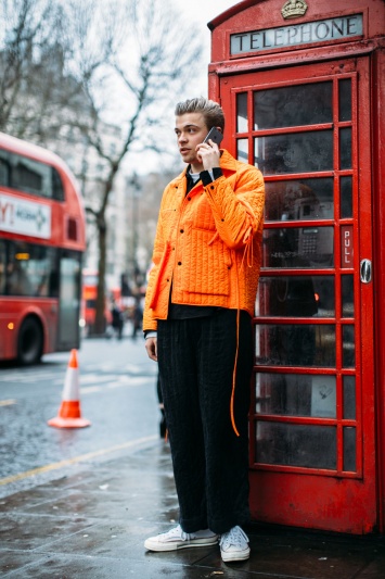 Оранжевый - хит на улицах Лондона