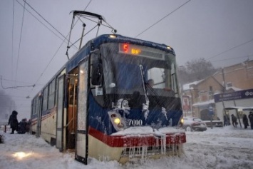 Из-за снега в Одессу не могут добраться жители агломерации