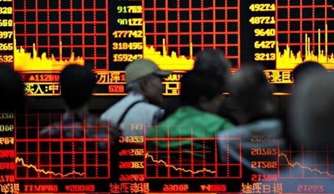 Индекс Шанхайской биржи резко снизился на 8,5%