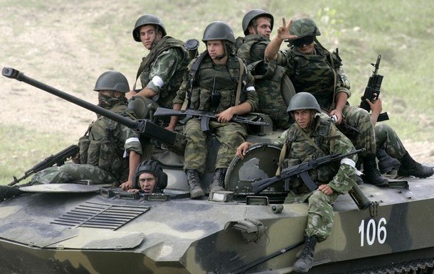 На границе с Украиной стоят 52 тысячи военных РФ, - генерал ВСУ