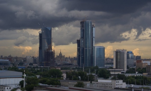 В МЧС снова предупреждают о сильной грозе с градом в Москве