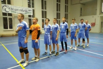 Удачное начало года для сборной команды Покровска по волейболу