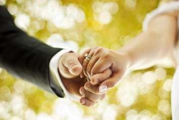 В Николаеве первая пара воспользовалась новой услугой «Брак за сутки»