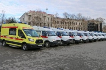 Севастопольские медики получили 13 новеньких "скорых", а в больницах города начнут работать московские врачи