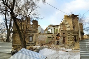Полная жесть: в Одессе бомж без штанов обокрал Масонский дом (ФОТО)