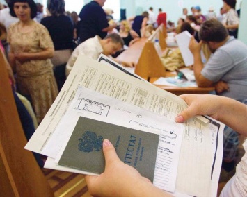 Керченским выпускникам предлагают поступить в ВУЗы на бюджет за 5 тыс рублей