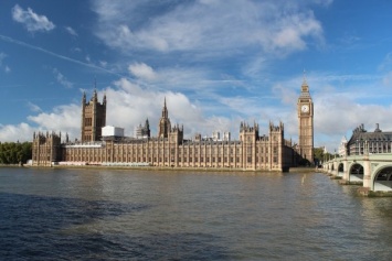 У здания парламента в Лондоне обнаружена бомба времен Второй мировой войны