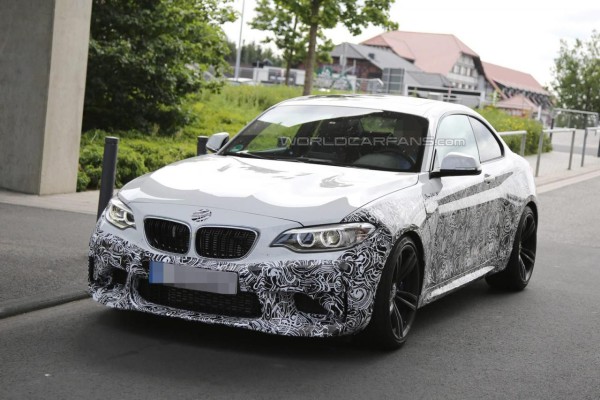 2016 BMW M2 получил "механику" в стандартной комплектацию
