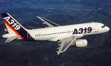 Самолет А319 совершил экстренную посадку в аэропорту Владивостока