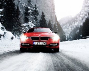 BMW 8-Series тестируют на зимних дорогах Швеции