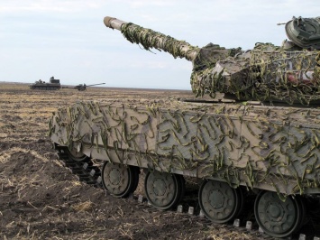 Украина пытается сама обновить вооружение, пока ждет Трампа - WSJ