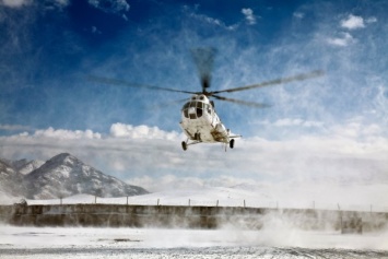 Сильный ветер стал причиной отмены вертолетов в Ямале