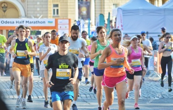 Стартовала регистрация на ежегодный летний одесский полумарафон