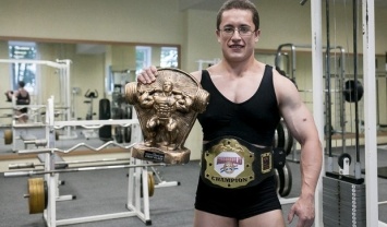 Белорусская спортсменка шокировала мужественной фигурой (фото)