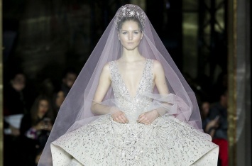 Невеста на миллион - топ-20 свадебных платьев недели моды в Париже