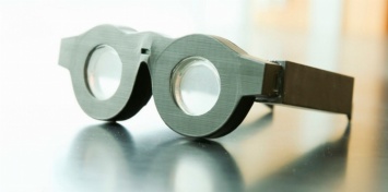Ученые создали "умные" очки с автофокусом