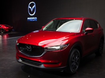 Mazda CX5 2017 получит семиместную модификацию