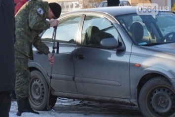 Никакого взрывного устройства под машиной на 95 квартале криворожские правоохранители не обнаружили (ФОТО)