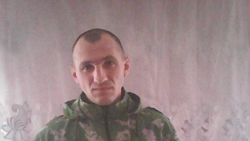 Боевик ворвался в магазин с автоматом, украл деньги и бутылку пива