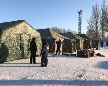 В Адвеевке сегодня спасатели обогрели сотни человек