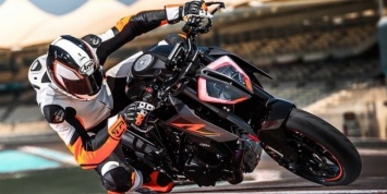 Модернизированный KTM 1290 Super Duke R 2017 получил новую электронику