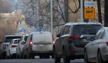 В Москве власти раскрыли метод борьбы с номерами-магнитами на машинах