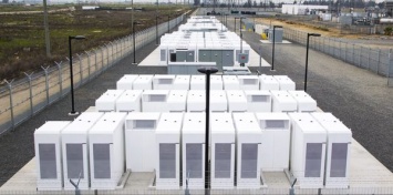 Tesla запустила крупнейшую в мире аккумуляторную станцию резервного питания