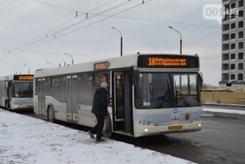 Услугами 18 маршрута в Запорожье воспользовались 428 тысяч пассажиров