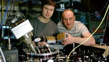 Физики создадут квантовый компьютер размером с футбольное поле
