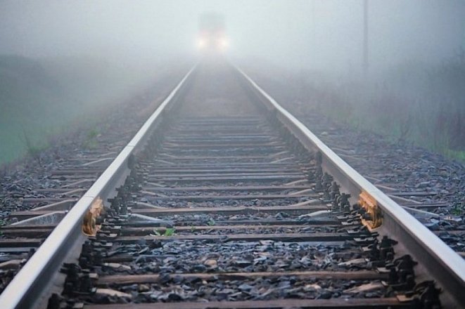 В Приморье 14-летнюю девочку сбил поезд
